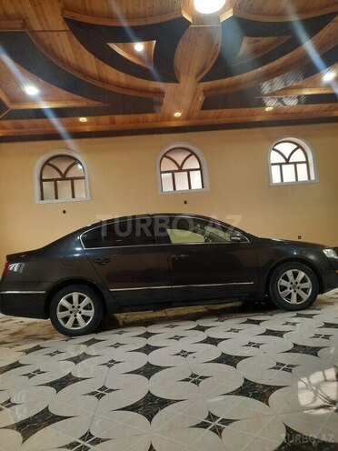 Volkswagen Passat 2007, 240,000 km - 2.0 l - Şəmkir