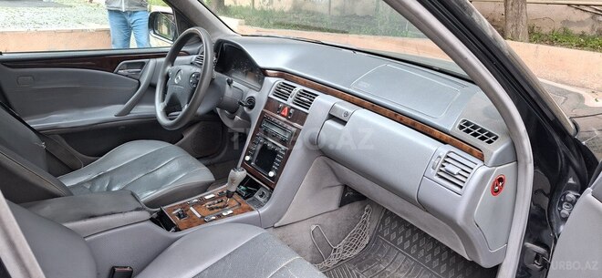 Mercedes E 220 d 1999, 397,383 km - 2.2 l - Bakı