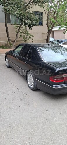 Mercedes E 220 d 1999, 397,383 km - 2.2 l - Bakı