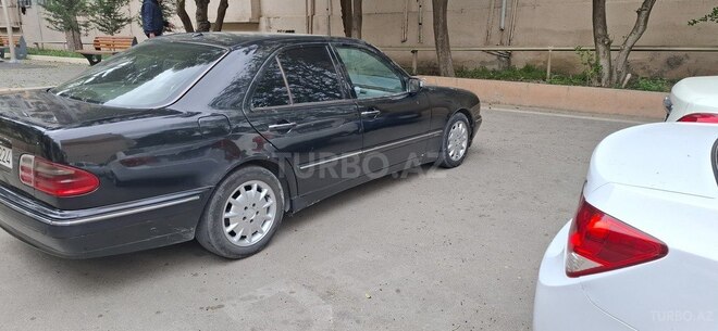 Mercedes E 220 d 1999, 397,383 km - 2.2 l - Bakı