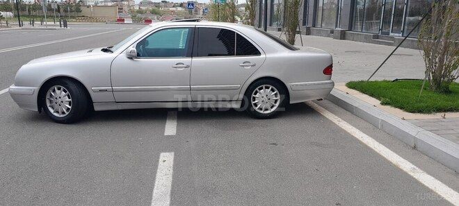 Mercedes E 320 2000, 249,781 km - 3.2 l - Bakı