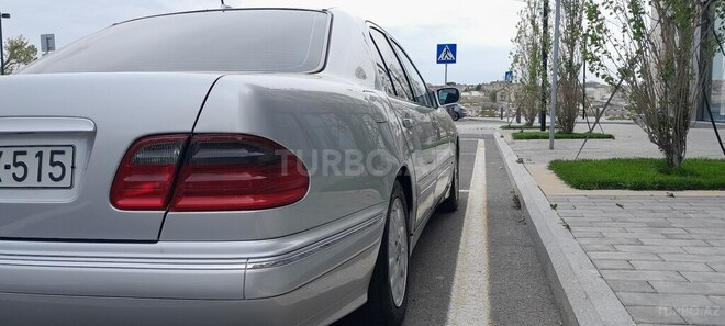 Mercedes E 320 2000, 249,781 km - 3.2 l - Bakı