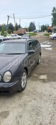 Mercedes E 220 d 2000, 436,537 km - 2.2 l - Xaçmaz