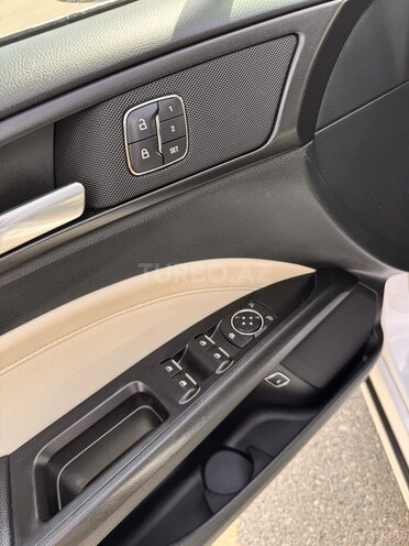 Ford Fusion (North America) 2017, 200,000 km - 2.0 л - Bakı