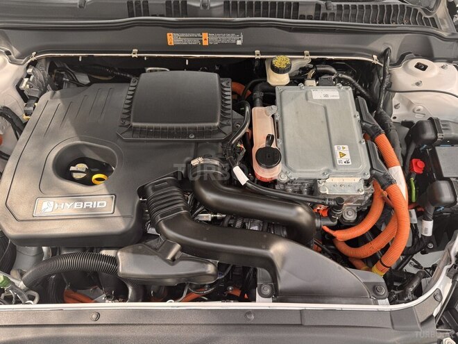 Ford Fusion (North America) 2017, 200,000 km - 2.0 л - Bakı