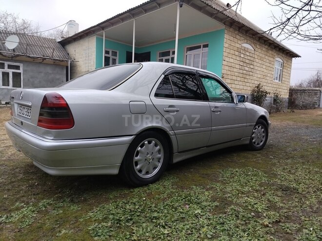 Mercedes C 220 1994, 444,304 km - 2.2 l - Zaqatala