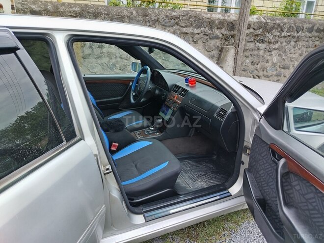Mercedes C 220 1994, 444,304 km - 2.2 l - Zaqatala