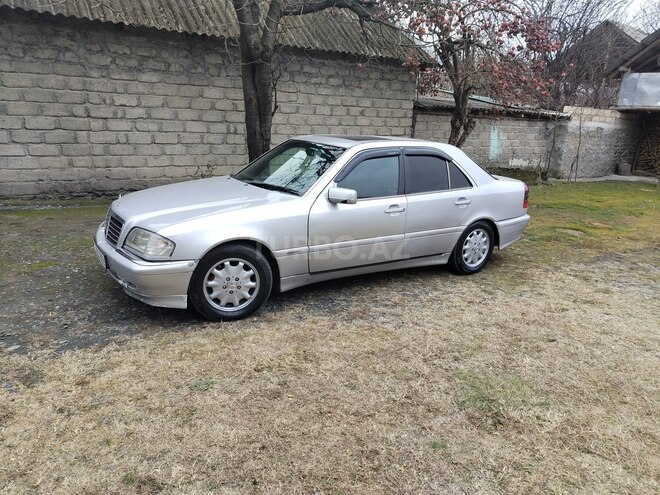 Mercedes C 220 1994, 444,304 km - 2.2 l - Zaqatala