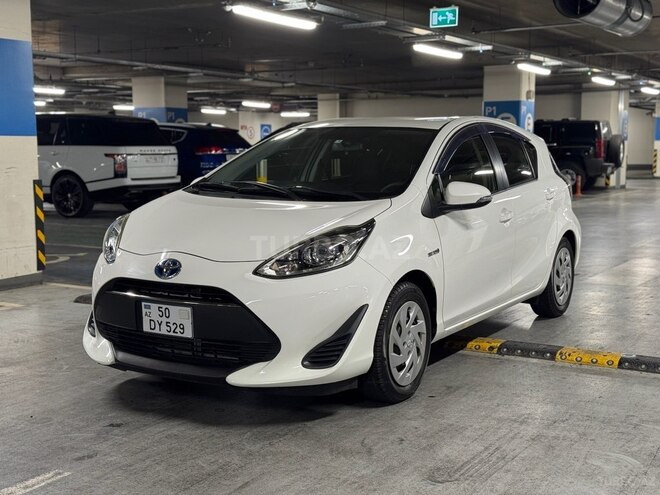 Toyota Aqua 2018, 120,000 km - 1.5 l - Bakı