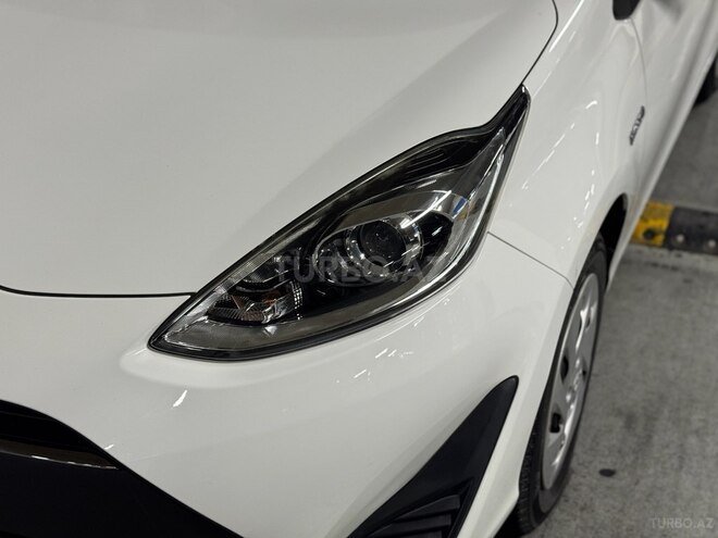 Toyota Aqua 2018, 120,000 km - 1.5 l - Bakı