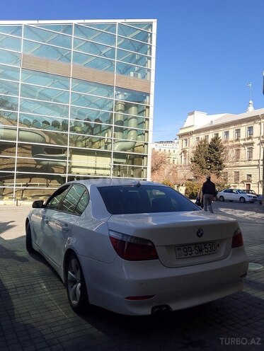 BMW 530 2004, 302,000 km - 3.0 l - Bakı