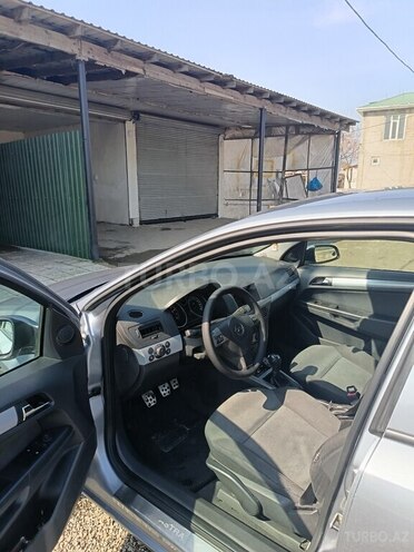 Opel Astra 2006, 245,000 km - 1.4 l - Bakı