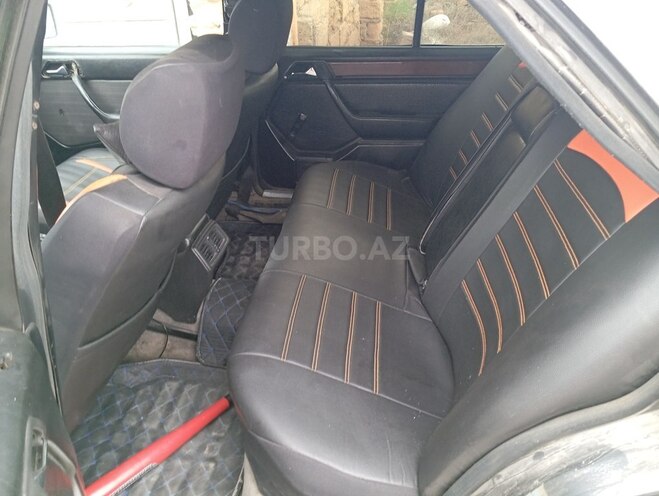 Mercedes E 230 1989, 200,000 km - 2.3 l - Sumqayıt