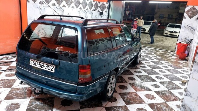 Opel Astra 1998, 300,000 km - 1.6 l - Sumqayıt