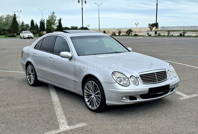 Mercedes E 240 2003, 274,328 km - 2.6 l - Xırdalan