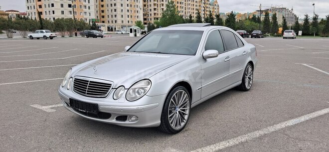 Mercedes E 240 2003, 274,328 km - 2.6 l - Xırdalan
