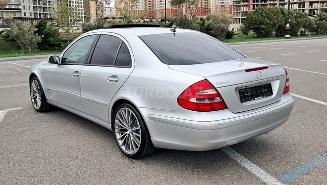 Mercedes E 240 2003, 274,328 km - 2.6 l - Xırdalan