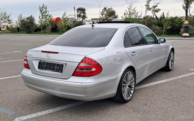 Mercedes E 240 2003, 274,328 km - 2.6 l - Xırdalan