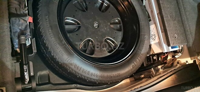 Mercedes E 240 2003, 274,328 km - 2.6 l - Xırdalan