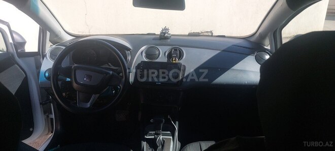 SEAT Ibiza-6