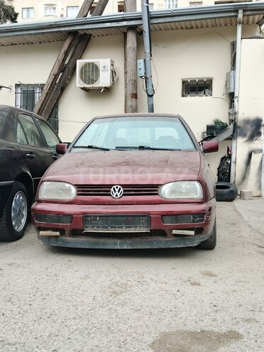 Volkswagen Golf 1995, 250,000 km - 1.6 l - Bakı