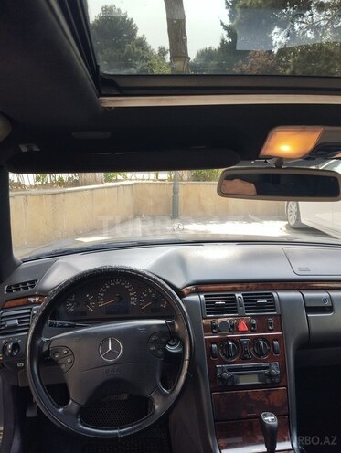Mercedes E 240 2000, 534,000 km - 2.4 л - Bakı