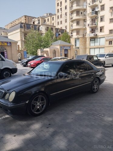 Mercedes E 240 2000, 534,000 km - 2.4 л - Bakı