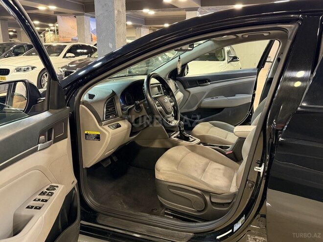 Hyundai Elantra 2018, 157,000 km - 2.0 l - Bakı