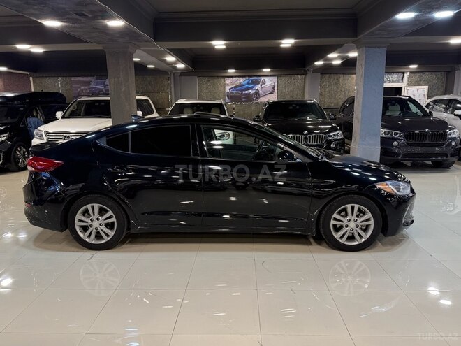 Hyundai Elantra 2018, 157,000 km - 2.0 l - Bakı
