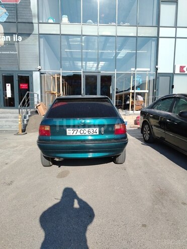 Opel Astra 1994, 300,000 km - 1.6 l - Bakı