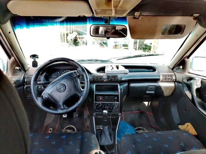Opel Astra 1994, 300,000 km - 1.6 l - Bakı