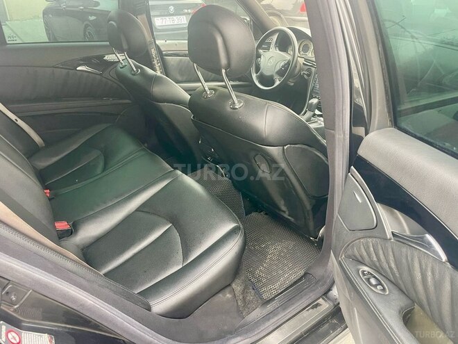 Mercedes E 320 2003, 267,846 km - 3.2 l - Bakı
