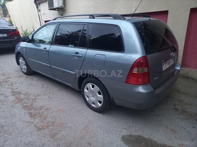Toyota Corolla 2004, 292,435 km - 1.4 l - Bakı