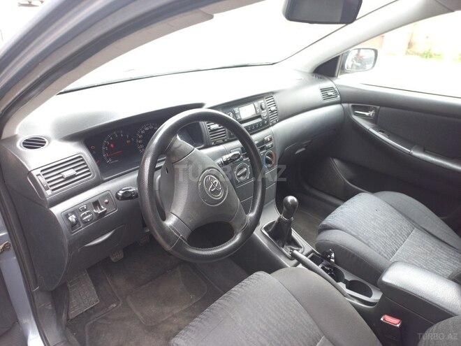 Toyota Corolla 2004, 292,435 km - 1.4 l - Bakı