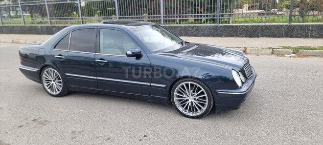Mercedes E 320 2000, 421,500 km - 3.2 л - Bakı