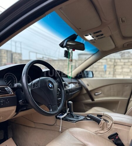 BMW 523-7
