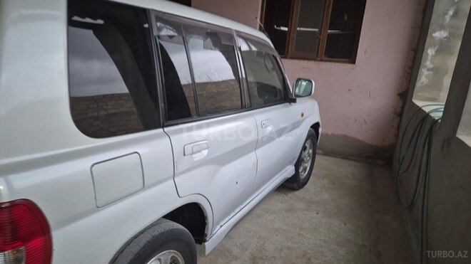 Mitsubishi Pajero io 2000, 237,600 km - 1.8 л - Bakı