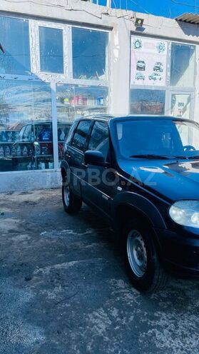 Chevrolet Niva 2012, 237,849 km - 1.7 л - Lerik