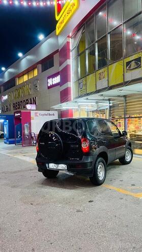Chevrolet Niva 2012, 237,849 km - 1.7 л - Lerik