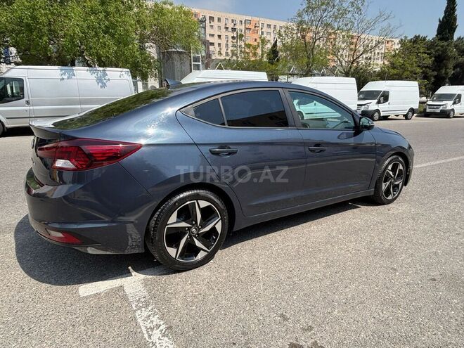 Hyundai Elantra 2019, 109,000 km - 2.0 l - Bakı