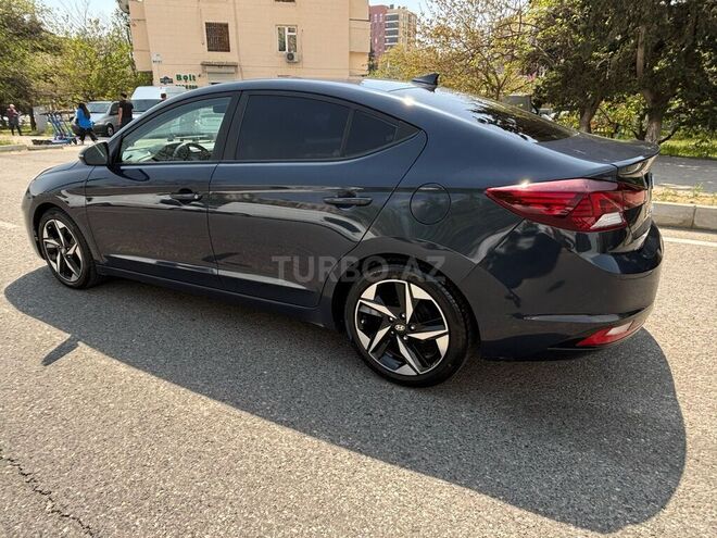 Hyundai Elantra 2019, 109,000 km - 2.0 l - Bakı