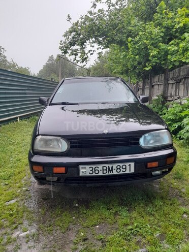 Volkswagen Golf 1996, 276,778 km - 2.0 l - Qəbələ