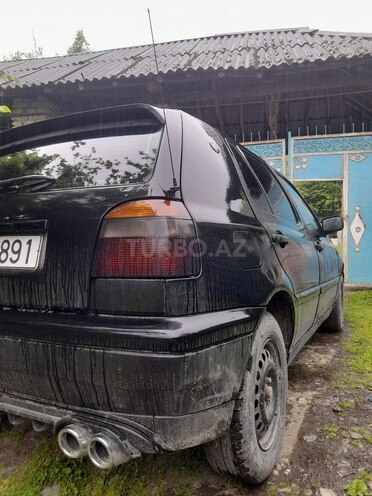 Volkswagen Golf 1996, 276,778 km - 2.0 l - Qəbələ