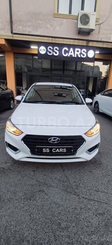 Hyundai Accent-1