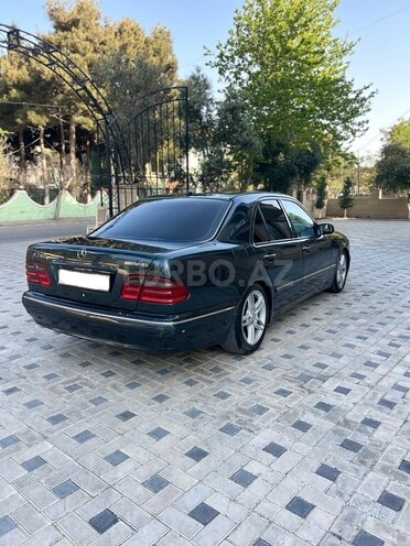 Mercedes E 240 2000, 328,000 km - 2.4 l - Bakı