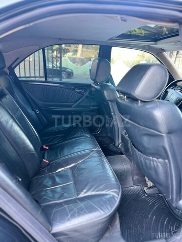 Mercedes E 240 2000, 328,000 km - 2.4 l - Bakı