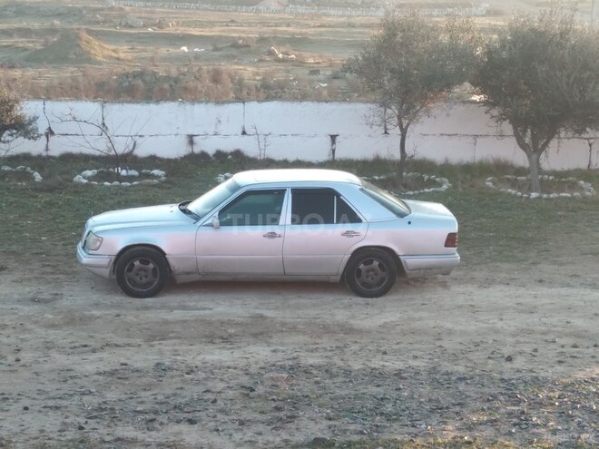 Mercedes E 250 1995, 250,000 km - 2.5 l - Bakı