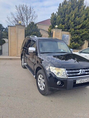 Mitsubishi Pajero 2011, 271,000 km - 3.5 л - Bakı