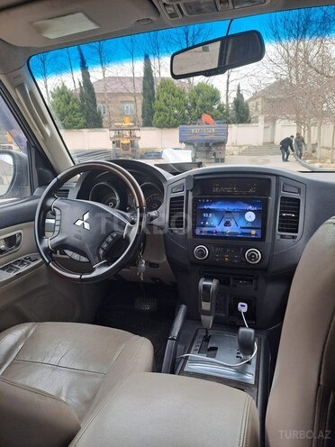 Mitsubishi Pajero 2011, 271,000 km - 3.5 л - Bakı