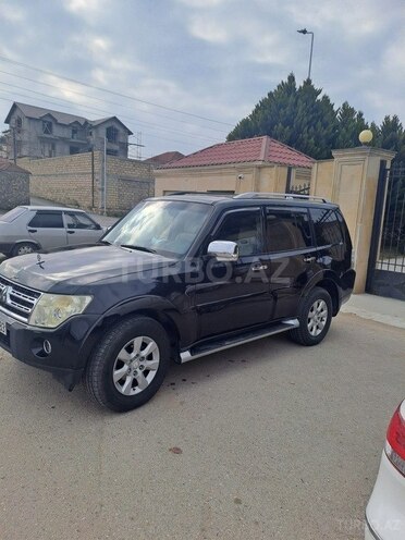 Mitsubishi Pajero 2011, 271,000 km - 3.5 л - Bakı